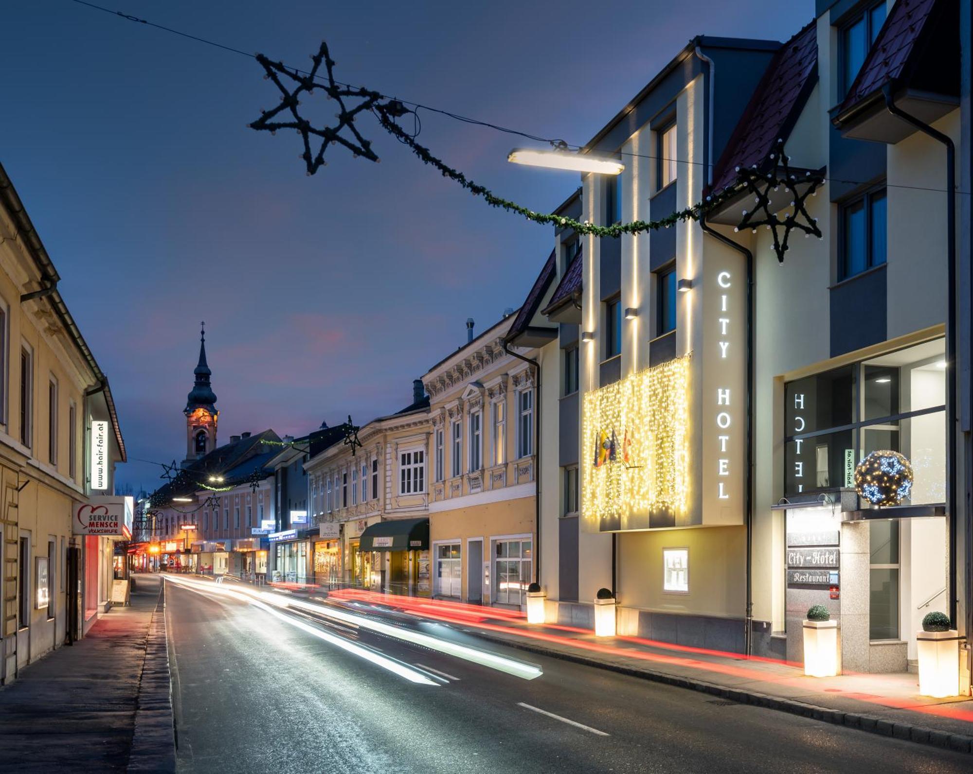 City Hotel Stockerau Exteriör bild
